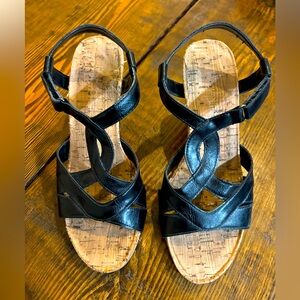 Aerosoles Black Wedge Sandal 7